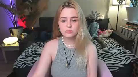Snapshot of alexa_pirs chatting on 06/21/26, 04:31 alexa_pirs online show from 06/21/26, 04:31