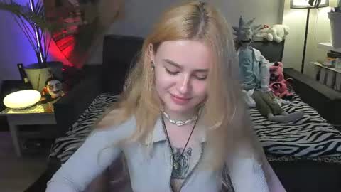 Snapshot of alexa_pirs chatting on 07/25/26, 04:48 alexa_pirs online show from 07/25/26, 04:48