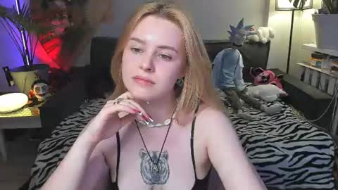 Snapshot of alexa_pirs chatting on 07/27/26, 08:27 alexa_pirs online show from 07/27/26, 08:27
