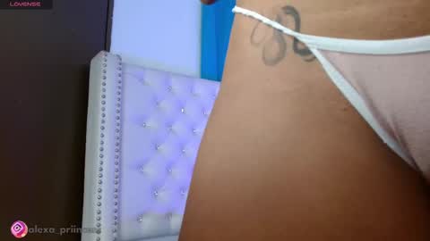 Snapshot of alexa_priincess chatting on 10/20/25, 08:42 online show from 10/20/25, 08:42