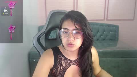 Alexandra online show from 09/24/25, 11:46
