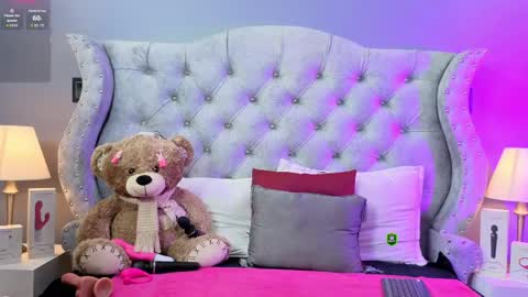 Snapshot of alexa_starckk chatting on 05/04/26, 06:37 Aleza Starck online show from 05/04/26, 06:37