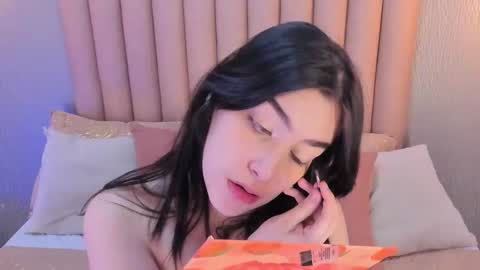 Alexa Thaylor online show from 09/20/25, 02:18