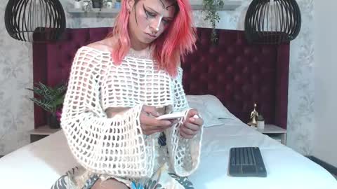 alexa_vandercloude online show from 01/19/25, 04:25