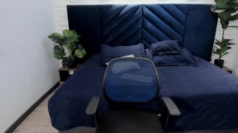 alexa_vandercloude online show from 02/10/25, 09:15