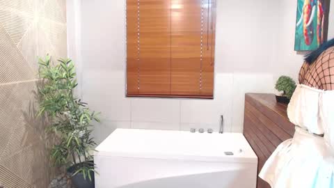 alexa_vandercloude online show from 03/08/25, 12:30