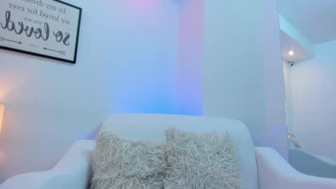 alexaa_lee_ online show from 05/15/26, 10:50
