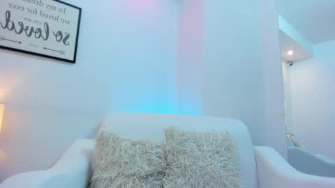 alexaa_lee_ online show from 05/15/26, 11:01