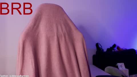 Snapshot of alexaaimee chatting on 10/08/25, 01:58 Alexa online show from 10/08/25, 01:58