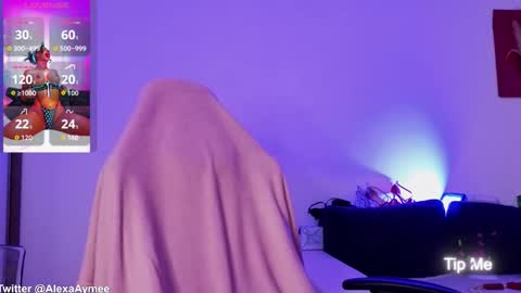 Snapshot of alexaaimee chatting on 10/18/25, 04:59 Alexa online show from 10/18/25, 04:59