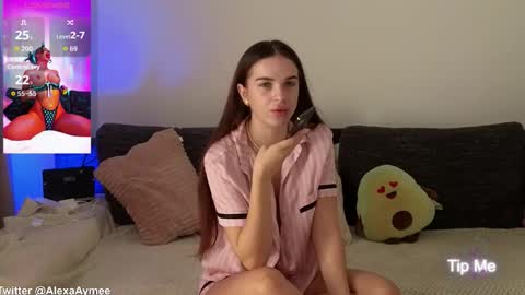 Snapshot of alexaaimee chatting on 12/04/25, 11:41 Alexa online show from 12/04/25, 11:41