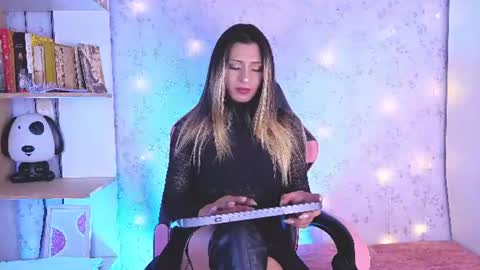 Snapshot of alexaavandercloude chatting on 07/19/26, 10:13 alexaavandercloude online show from 07/19/26, 10:13