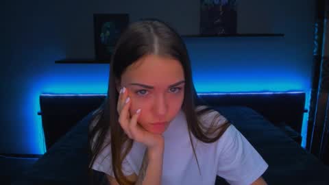 angel online show from 02/11/25, 03:08