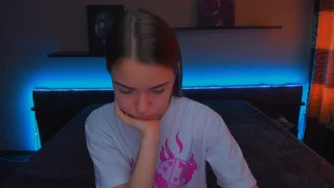 angel online show from 03/12/25, 03:13