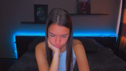 angel online show from 09/17/25, 12:23