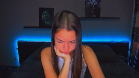 angel online show from 09/30/25, 12:26