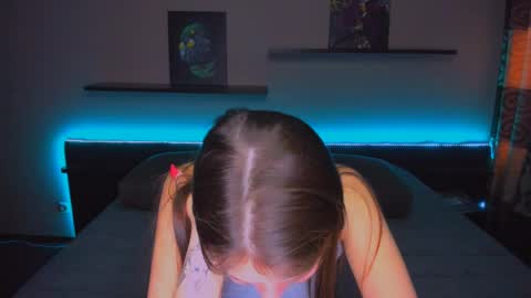 angel online show from 04/09/26, 12:54