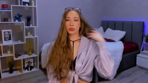 AlexaHarmon online show from 11/21/25, 06:45