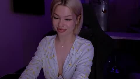 Alexa Mason online show from 12/15/25, 12:59