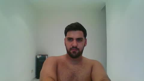 Snapshot of alexandbrandom chatting on 09/16/25, 11:28 Dotados online show from 09/16/25, 11:28