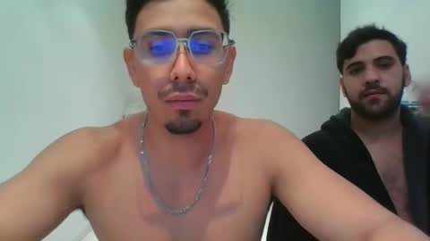 Snapshot of alexandbrandom chatting on 09/28/25, 06:35 Dotados online show from 09/28/25, 06:35