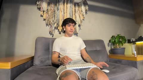 Alex  Dani online show from 02/24/25, 02:19