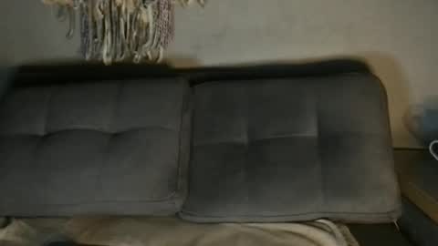 Alex  Dani online show from 09/17/25, 04:58