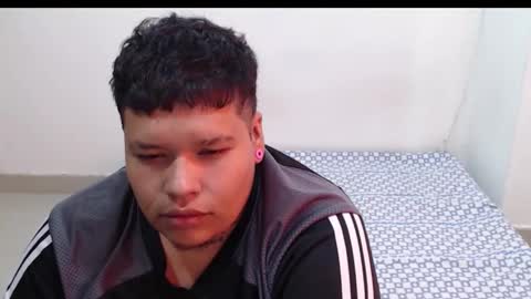 Snapshot of alexander_clithot chatting on 12/18/25, 06:14 alexander online show from 12/18/25, 06:14