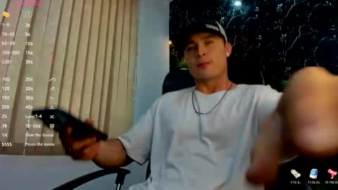 Snapshot of alexander_ferre chatting on 10/05/25, 01:20 Alexander online show from 10/05/25, 01:20
