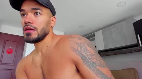 Onlyfansalexmartinezwb  Instagram alexwbmartinez  Twitter martinezcb937 online show from 12/31/24, 06:02