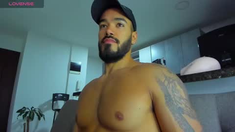 Onlyfansalexmartinezwb  Instagram alexwbmartinez  Twitter martinezcb937 online show from 02/21/25, 04:29