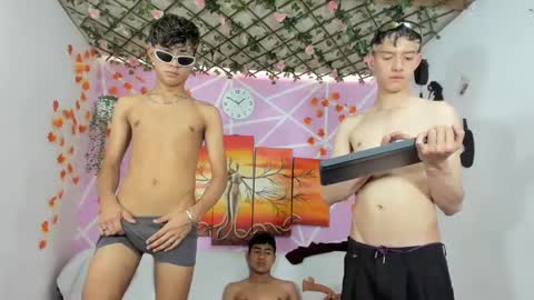 Snapshot of alexandluke1 chatting on 03/11/25, 06:52 chicos hot online show from 03/11/25, 06:52