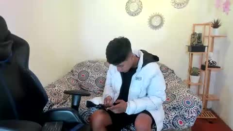 Snapshot of alexandluke1 chatting on 09/09/25, 02:27 chicos hot online show from 09/09/25, 02:27