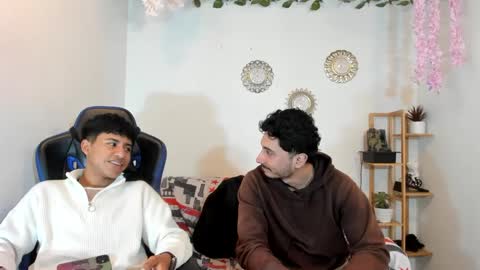 Snapshot of alexandluke1 chatting on 10/10/25, 01:32 chicos hot online show from 10/10/25, 01:32