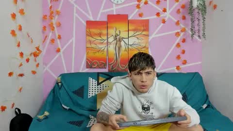 Snapshot of alexandluke1 chatting on 10/13/25, 01:44 chicos hot online show from 10/13/25, 01:44