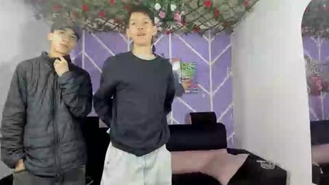 chicos hot online show from 03/08/26, 01:15