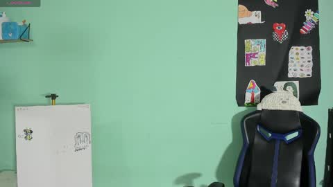 chicos hot online show from 04/18/26, 05:22