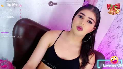 Snapshot of alexandra_evanz chatting on 01/10/25, 12:15 Alexandra Spellman online show from 01/10/25, 12:15