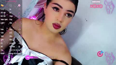 Snapshot of alexandra_evanz chatting on 01/12/25, 08:57 Alexandra Spellman online show from 01/12/25, 08:57