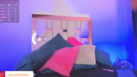 Snapshot of alexandra_holms1 chatting on 12/29/24, 12:45 alexandra_holms1 online show from 12/29/24, 12:45