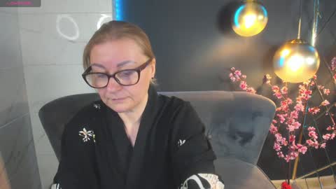 Snapshot of alexandra_kind chatting on 12/24/24, 04:51 Alexandra online show from 12/24/24, 04:51