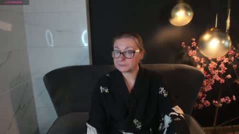 Snapshot of alexandra_kind chatting on 01/25/25, 11:11 Alexandra online show from 01/25/25, 11:11