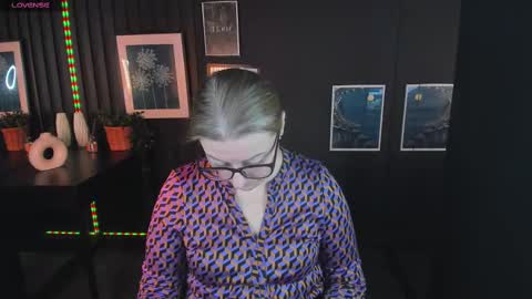 Snapshot of alexandra_kind chatting on 03/05/25, 07:38 Alexandra online show from 03/05/25, 07:38