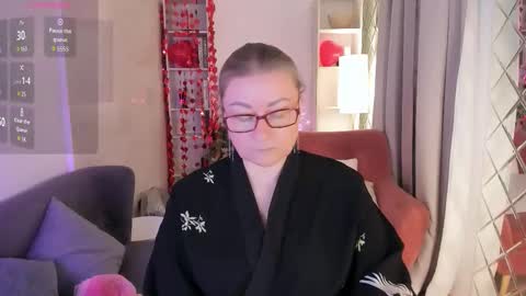 Snapshot of alexandra_kind chatting on 02/17/26, 11:22 Alexandra online show from 02/17/26, 11:22