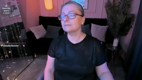 Alexandra online show from 03/31/26, 08:53