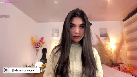 Alexandra Rodriguez online show from 02/02/25, 11:11
