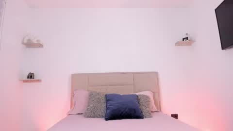 Alexandra Rodriguez online show from 04/23/26, 01:40