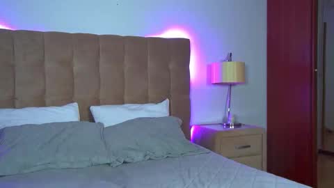 AlexandraBloom online show from 11/09/25, 06:17