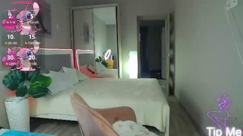 Snapshot of alexandracandy chatting on 07/31/26, 05:01 alexandracandy online show from 07/31/26, 05:01