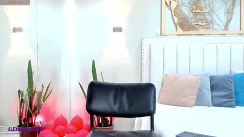 Snapshot of alexandrade_ chatting on 02/18/26, 12:01 online show from 02/18/26, 12:01